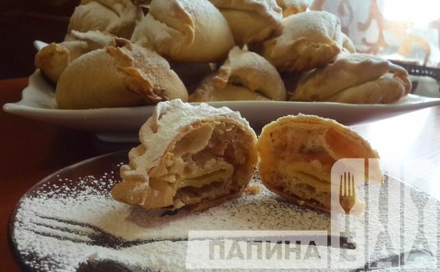 Воздушные плюшки с орехами
