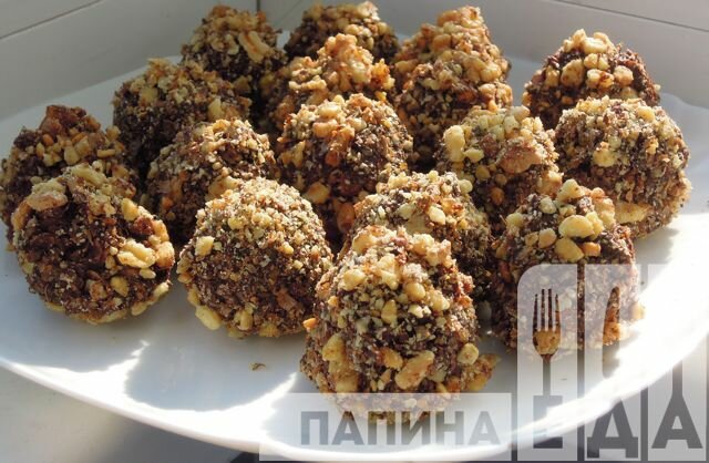 Домашние конфеты из овсяных хлопьев с орехами и какао